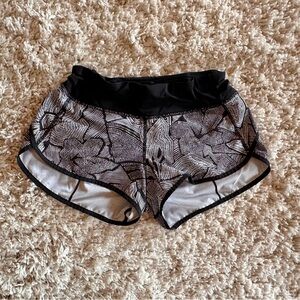 Lululemon Speed Up Shorts 2.5” - Size 4